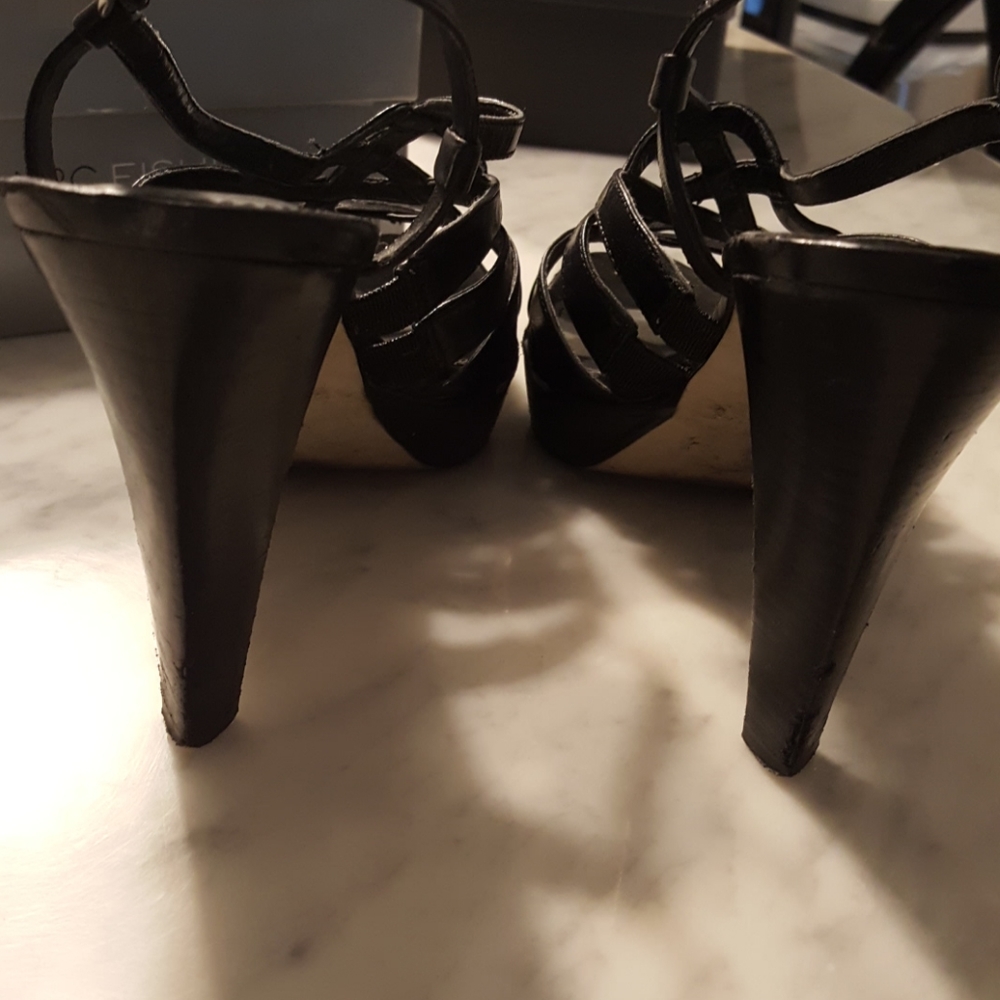 Shoes - Picture 2 of 3